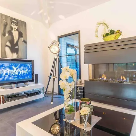Ambiance *